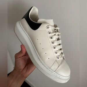 Alexander McQueen Oversized Sneaker 'Grey Suede'